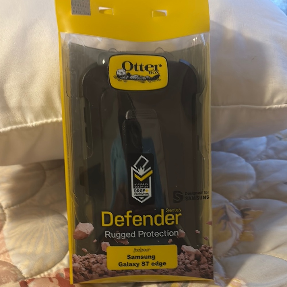 OtterBox Black Defender Series Case for Ultimate Protection
